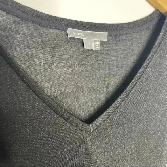 Vince Colorblock Long Sleeve Tee in Black & Bone Size Small Revolve - Picture 3 of 5